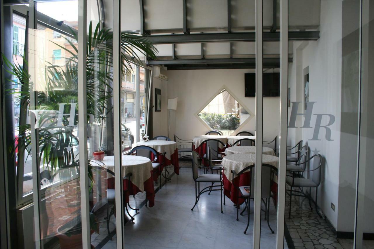 Hotel Rosalia Bordighera Buitenkant foto